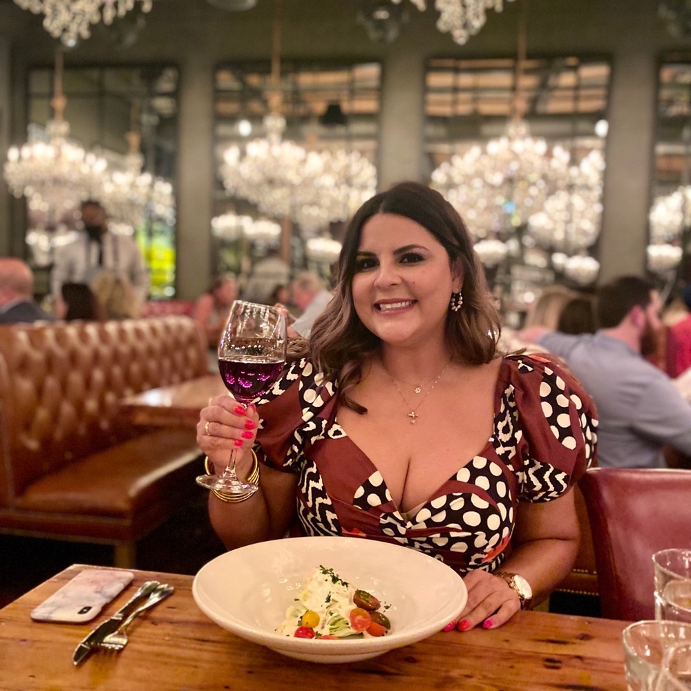 Meet your Posher, Ana